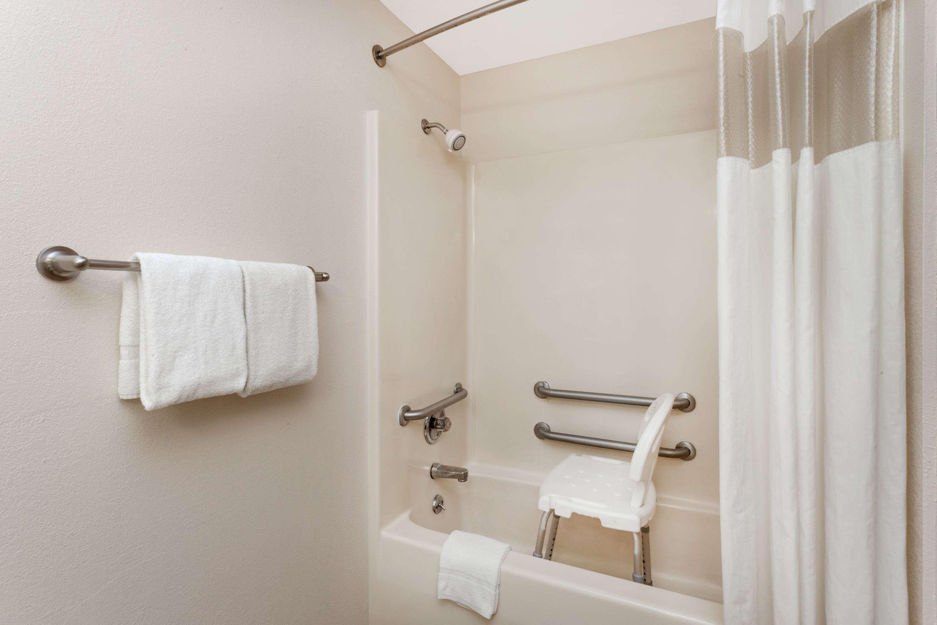 Days Inn By Wyndham Charleston Luaran gambar
