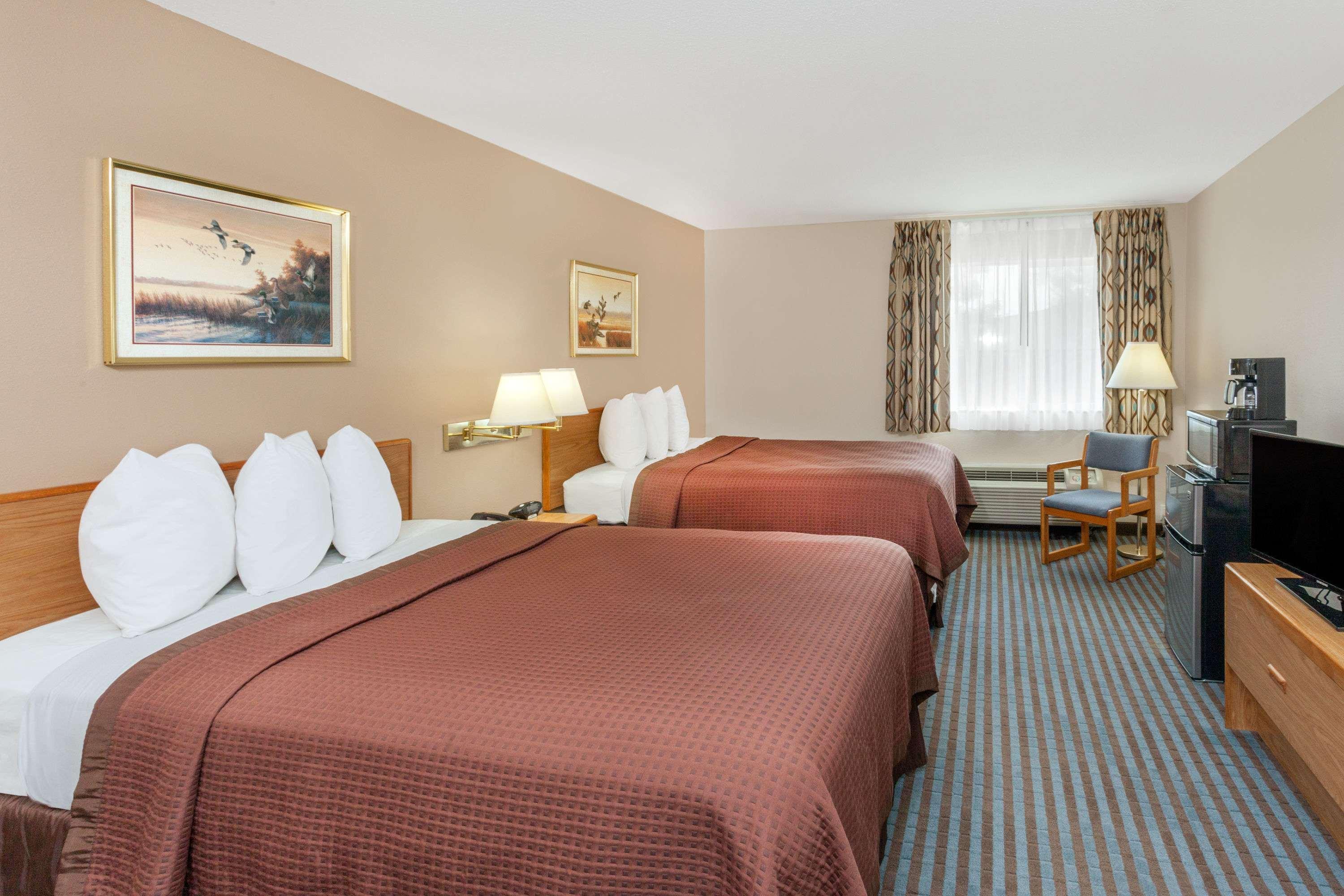 Days Inn By Wyndham Charleston Luaran gambar