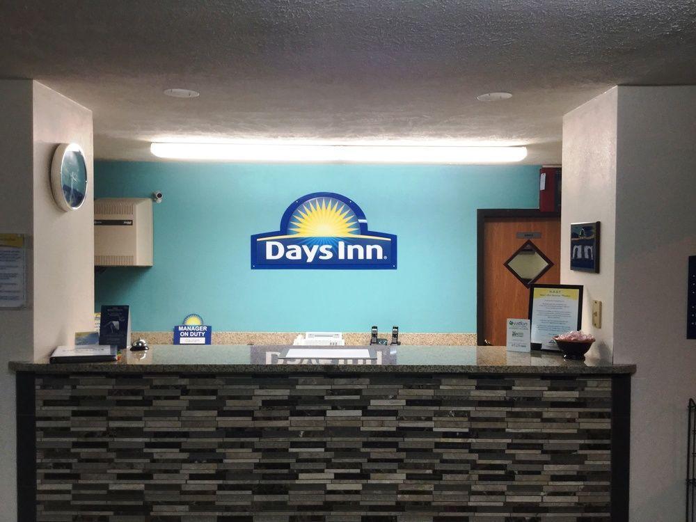 Days Inn By Wyndham Charleston Luaran gambar